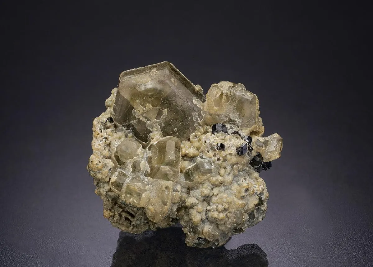 Fluorapatite - image 1