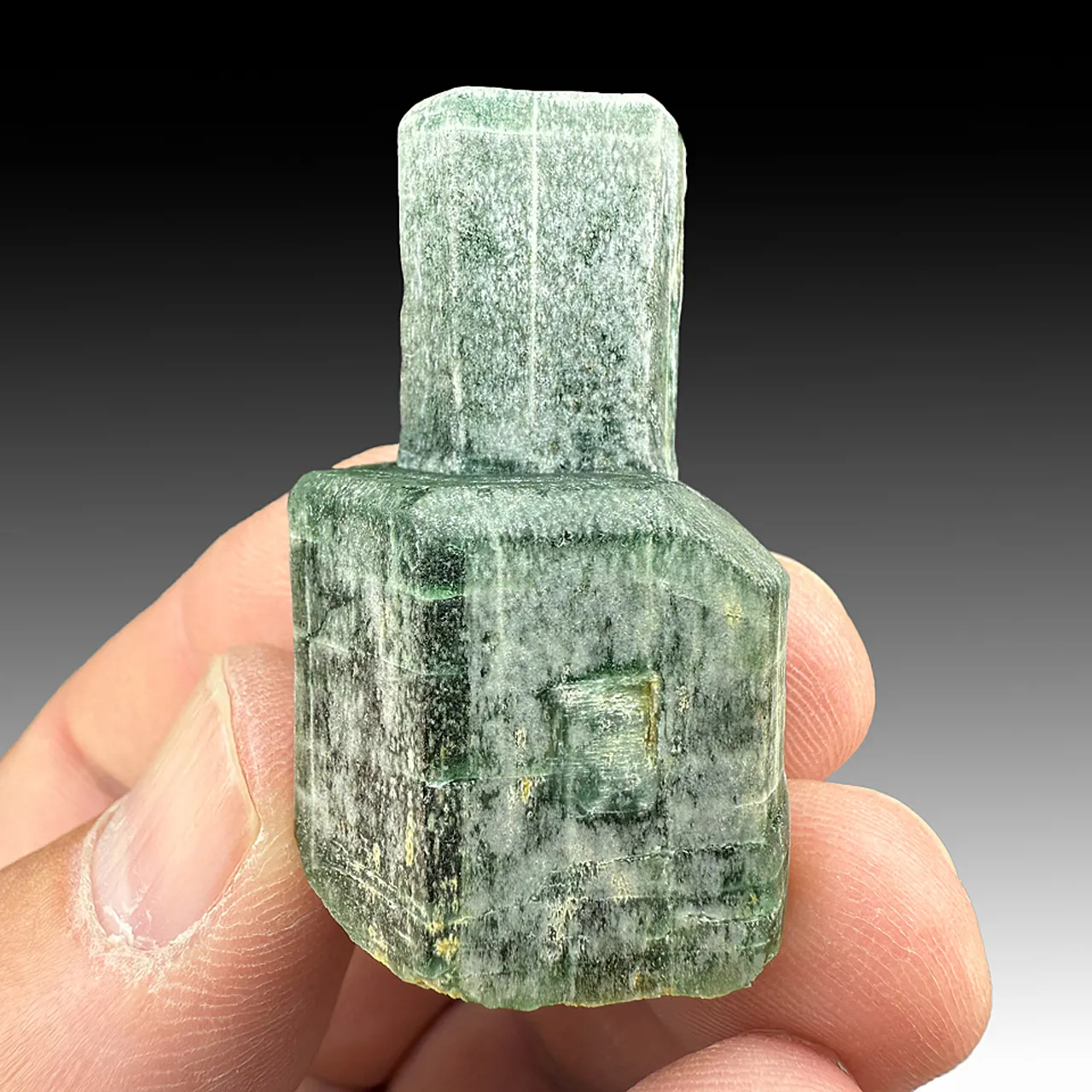 Fluorapatite - image 1