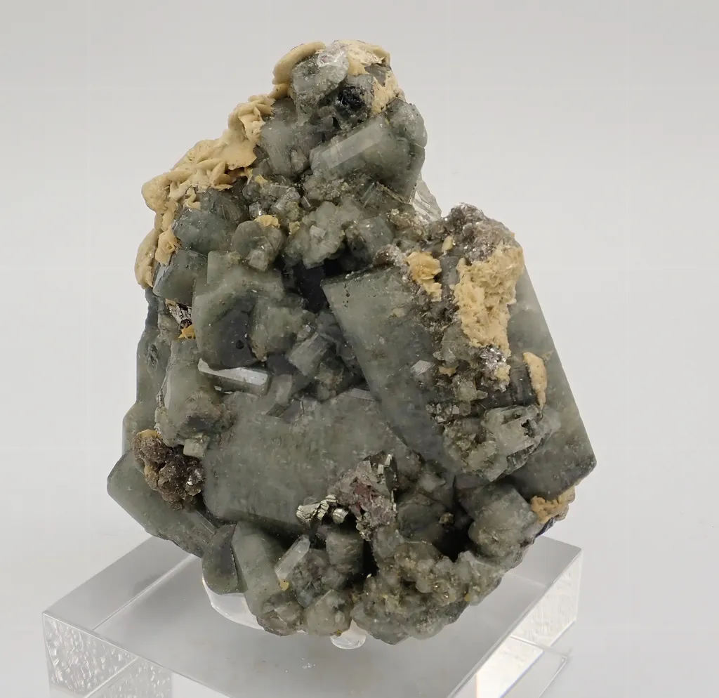 Fluorapatite - image 4