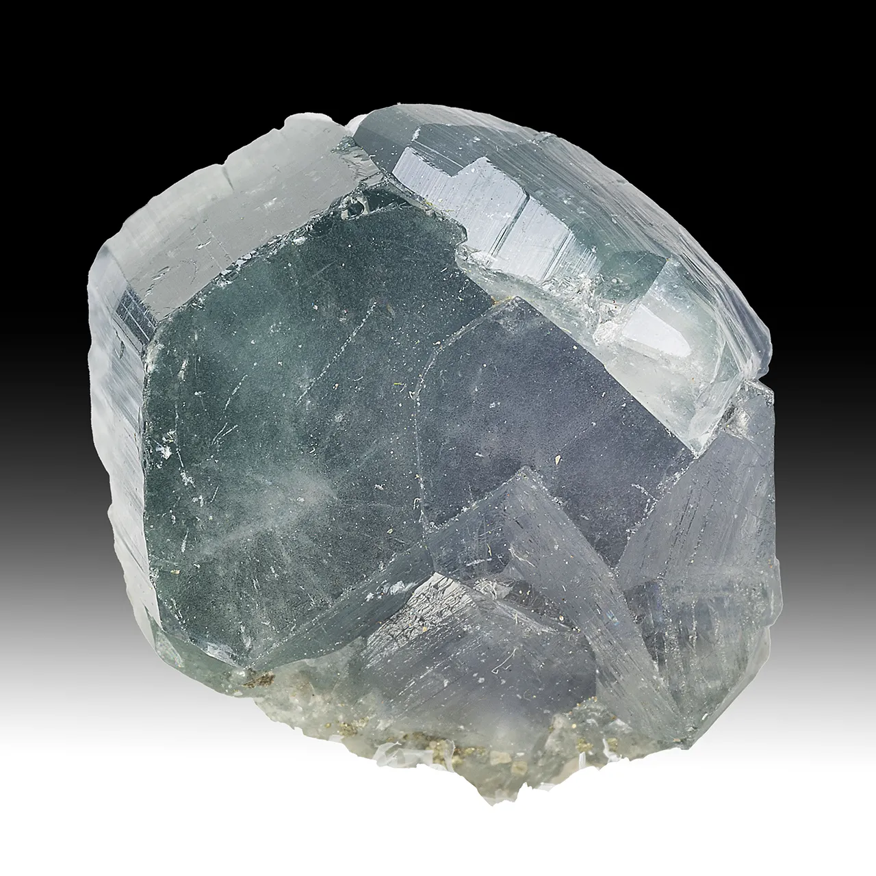 Fluorapatite - image 1