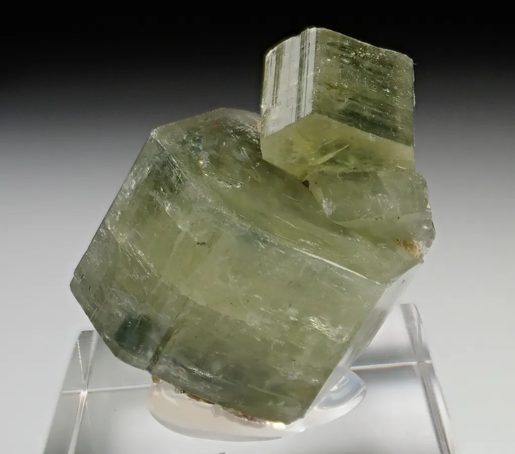Fluorapatite - image 2