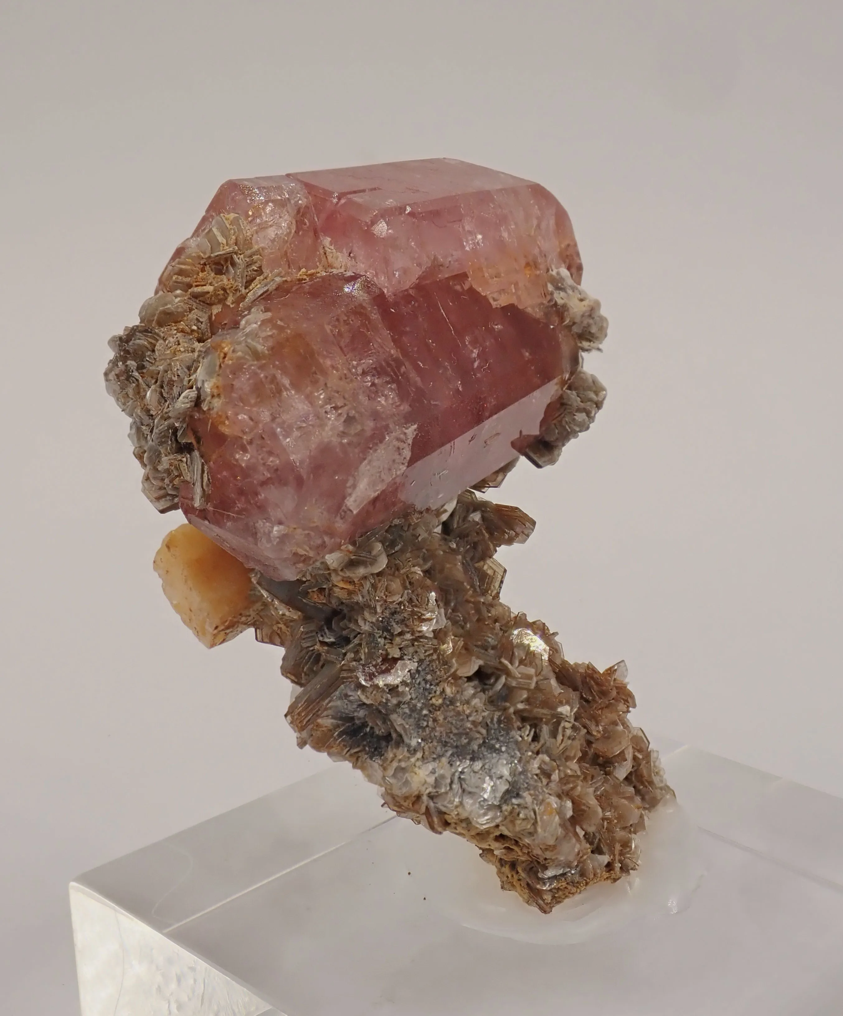 Fluorapatite - image 3