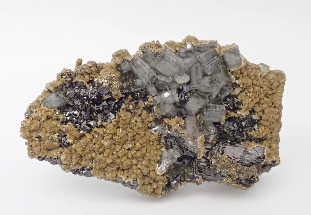 Fluorapatite, Ferberite, Cassiterite, Siderite image