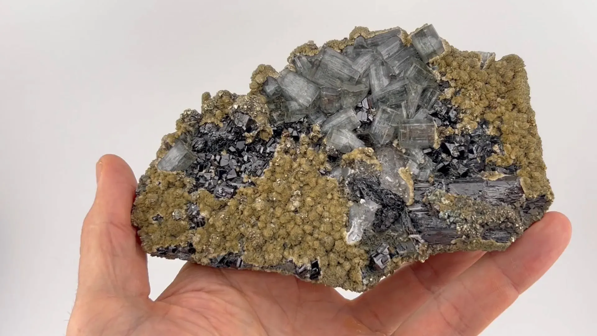 Fluorapatite, Ferberite, Cassiterite, Siderite - image 4