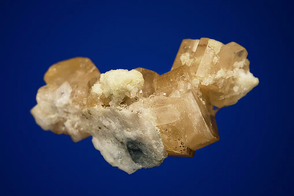 Fluorapatite - image 4