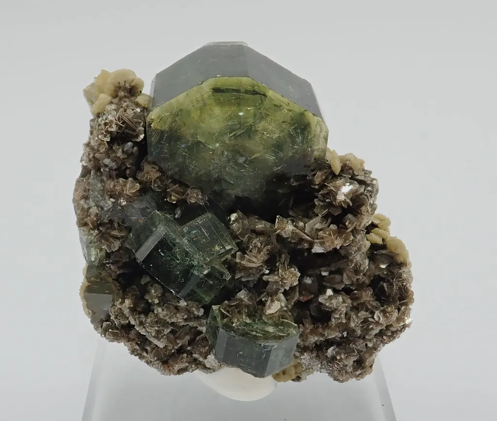 Fluorapatite image