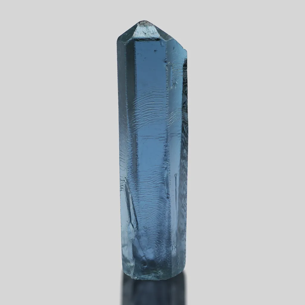 Fluorapatite from Myanmar, Mandalay Region, Oak-saung-taung, Mogok Valley, Mogok Township, Pyin-Oo-Lwin District image