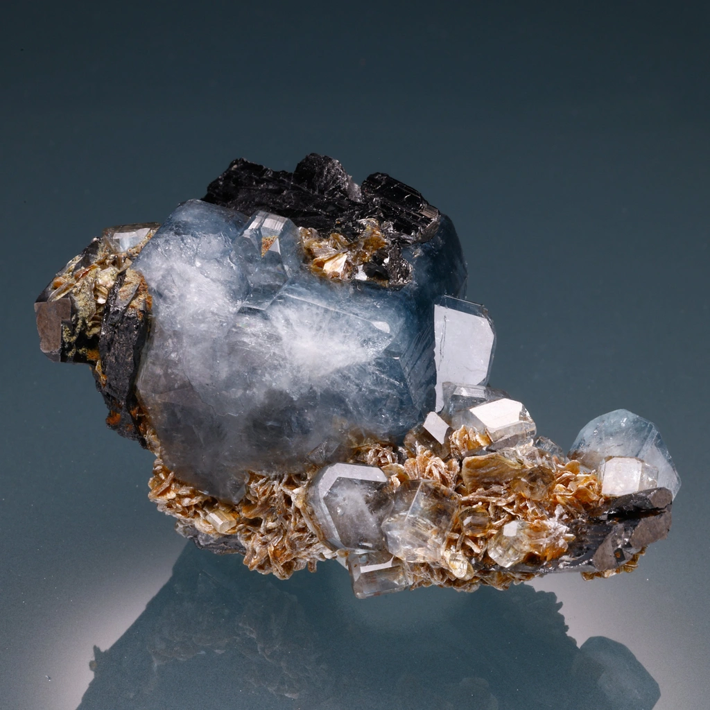 Fluorapatite from Panasqueira Mines, Portugal - image 1
