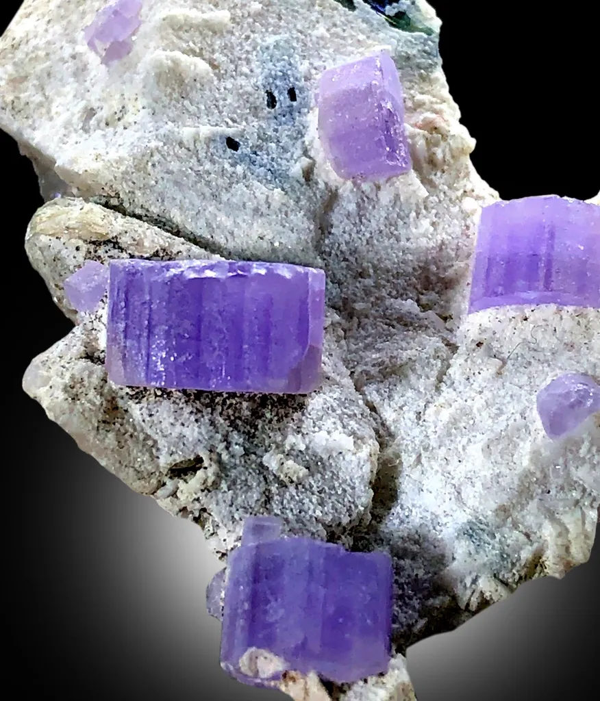 Fluorapatite from Portugal, Panasqueira Mines - image 4