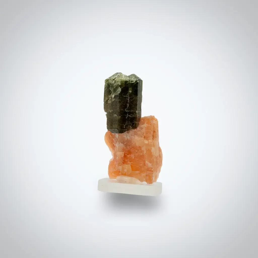 Fluorapatite from Yates Mine, Québec, Canada - image 2