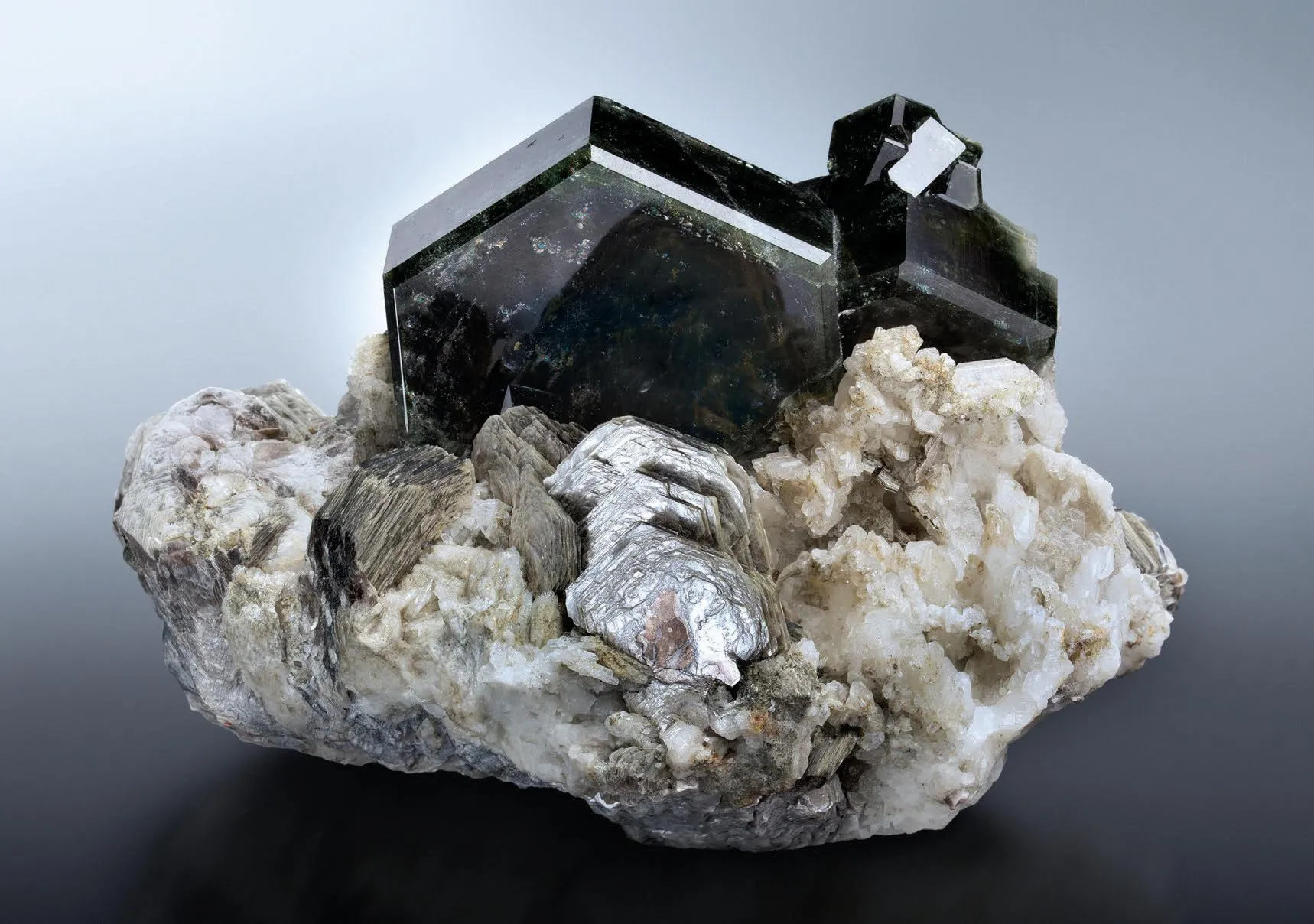 Fluorapatite, Muscovite - image 1