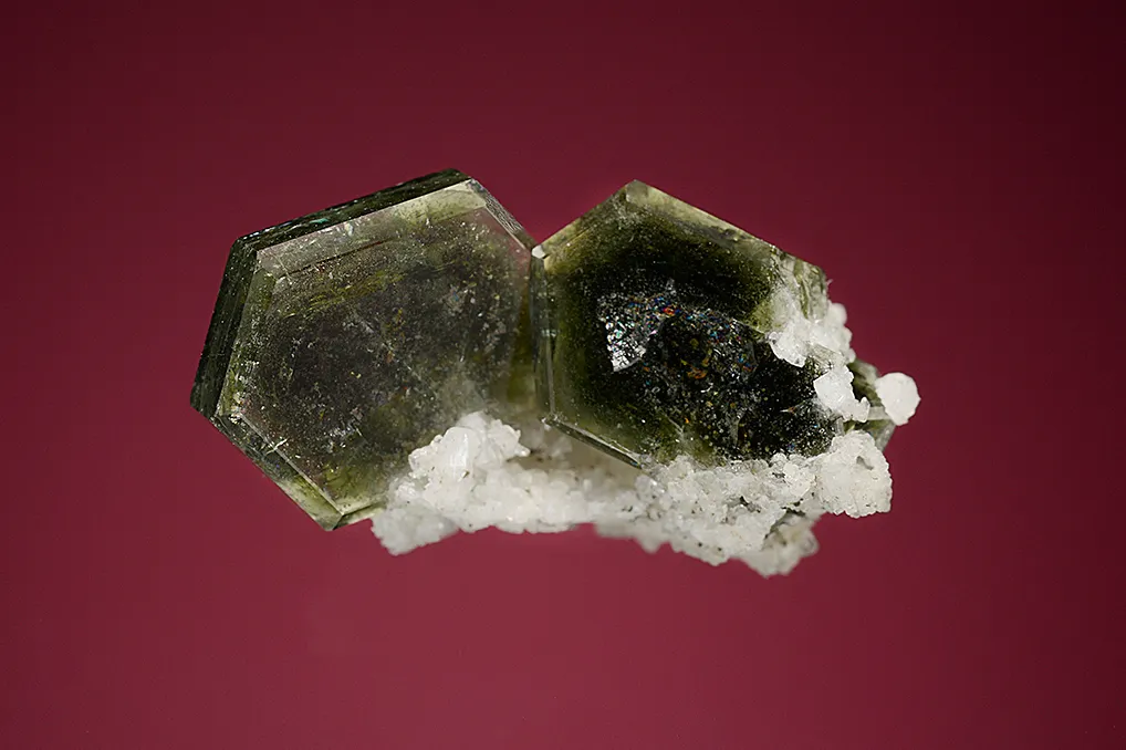 Fluorapatite on Albite - image 2