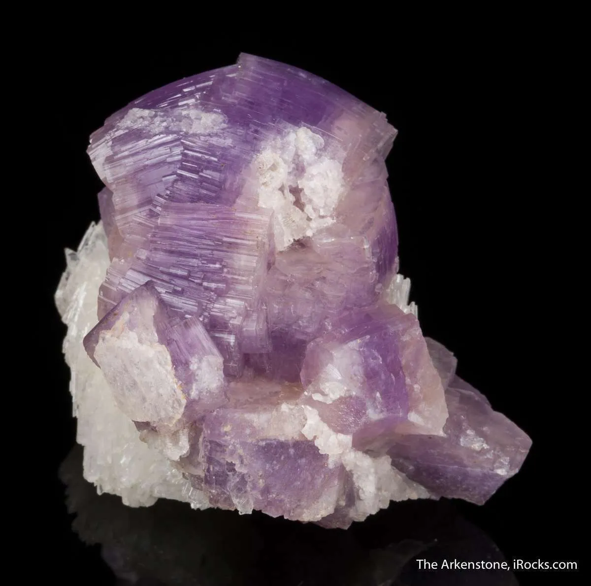 Fluorapatite on Cleavelandite - image 2