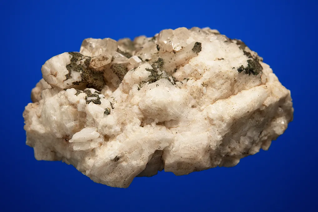 Fluorapatite on Microcline - image 6