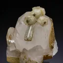 Fluorapatite on Quartz - image 1