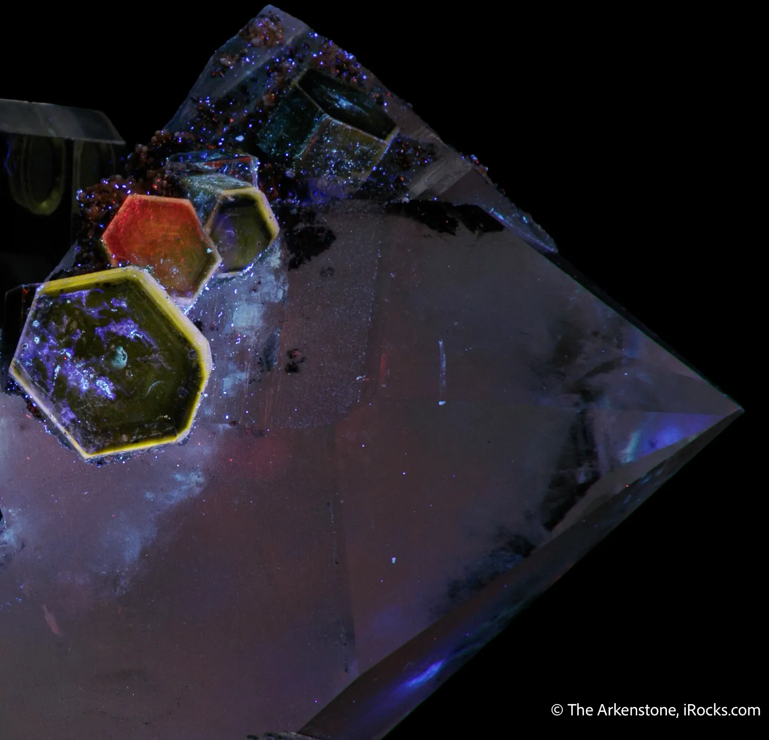 Fluorapatite on Quartz - image 4