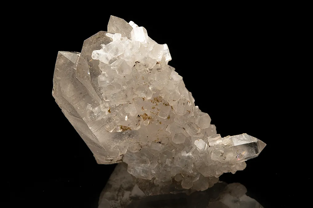 Fluorapatite on Quartz - image 3