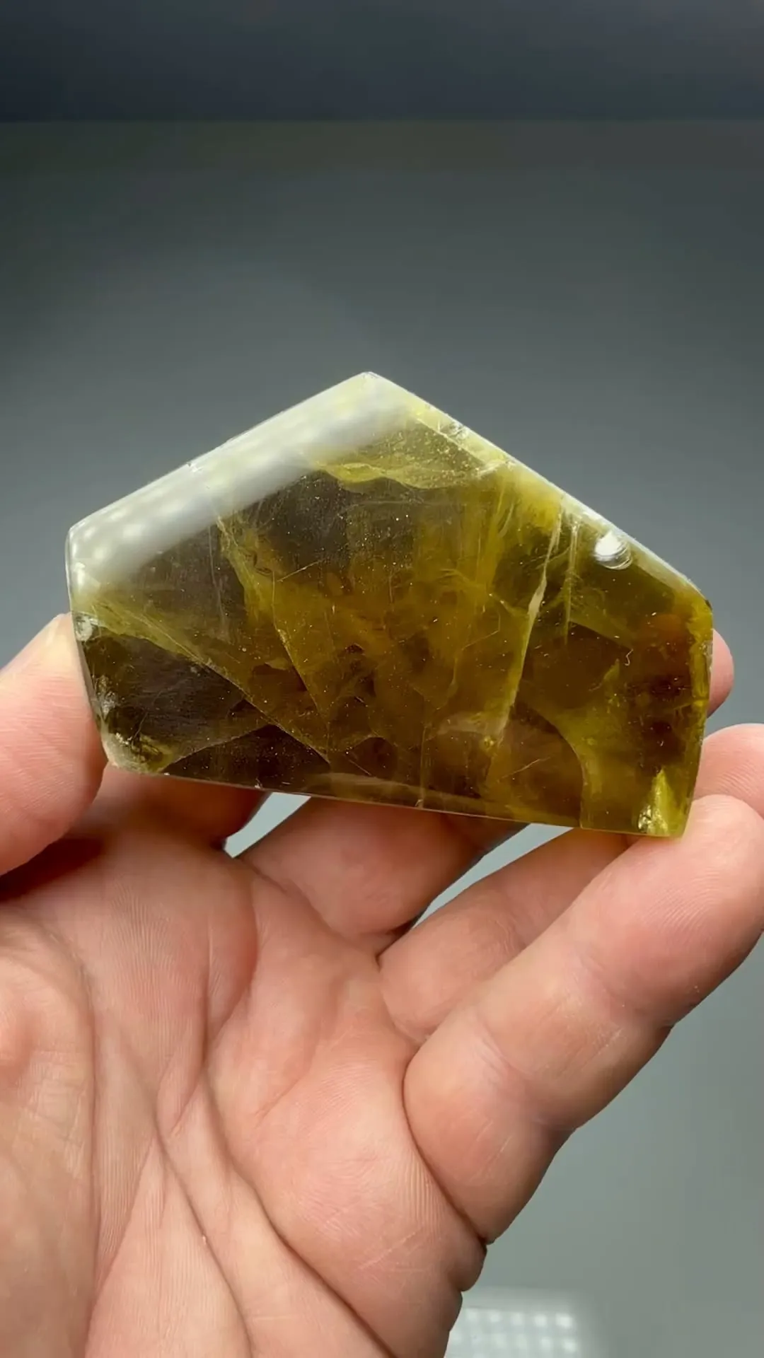 Fluorapatite (polished) - image 2