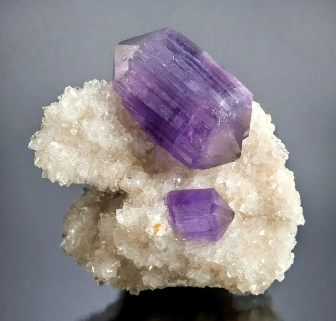 Fluorapatite, Quartz image