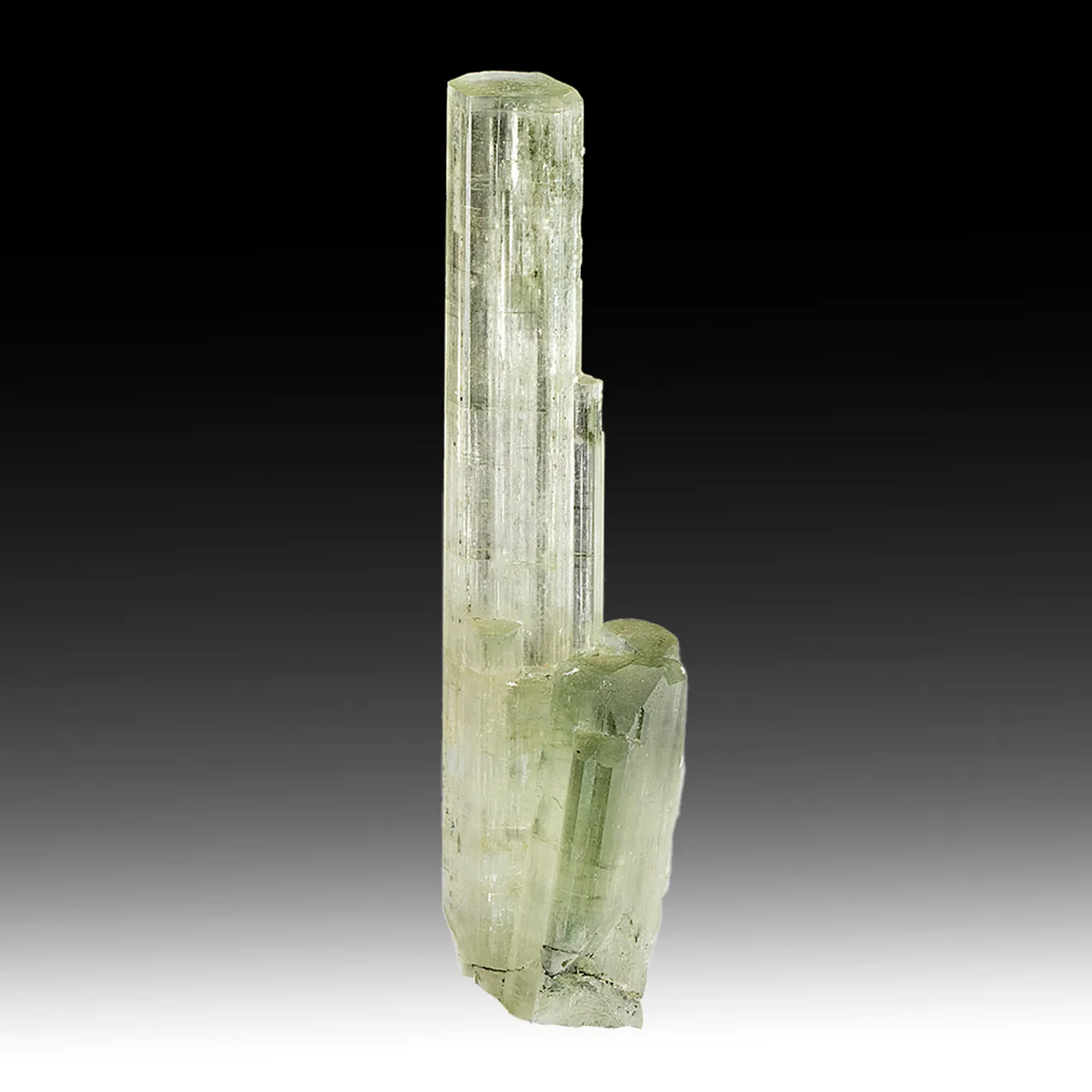 Fluorapatite (repaired) - image 1