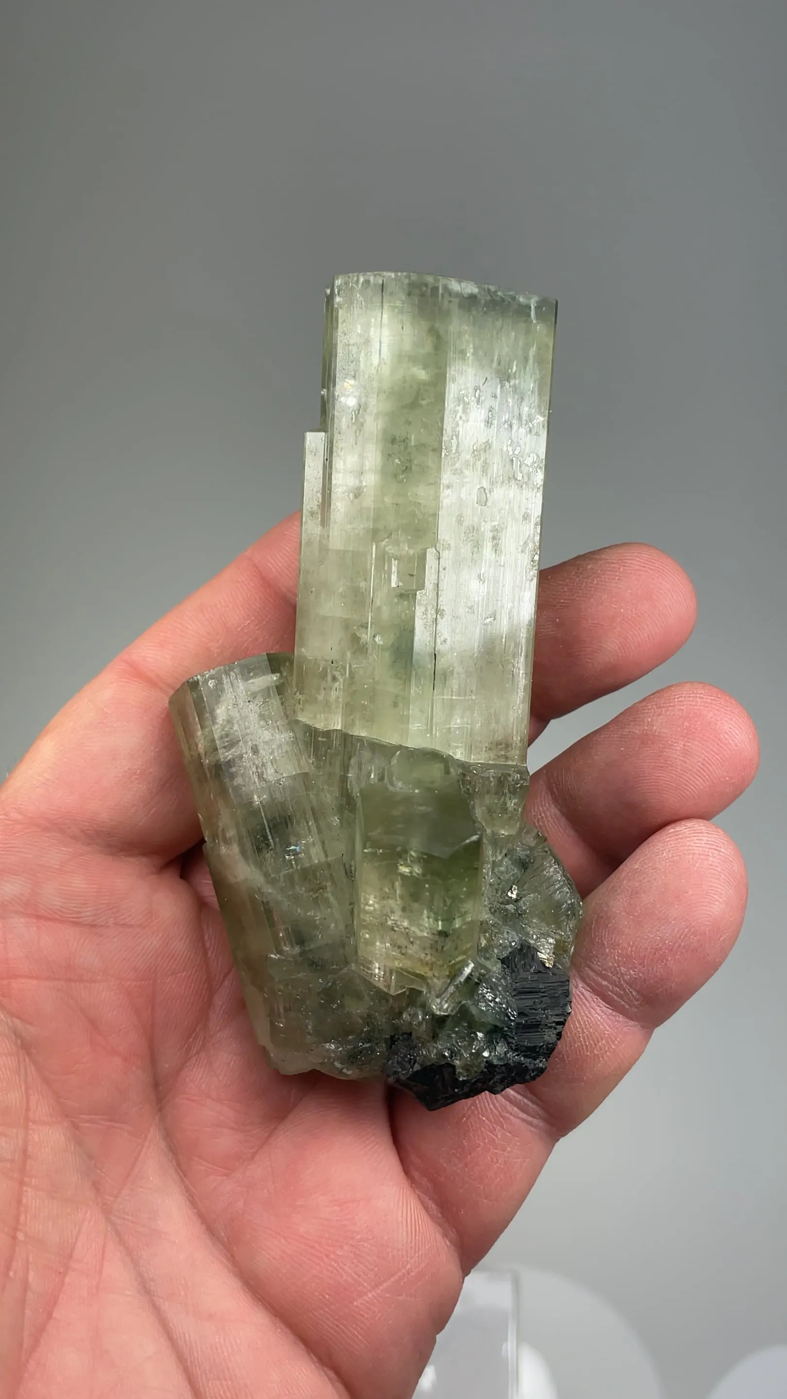 Fluorapatite (repaired) - image 2
