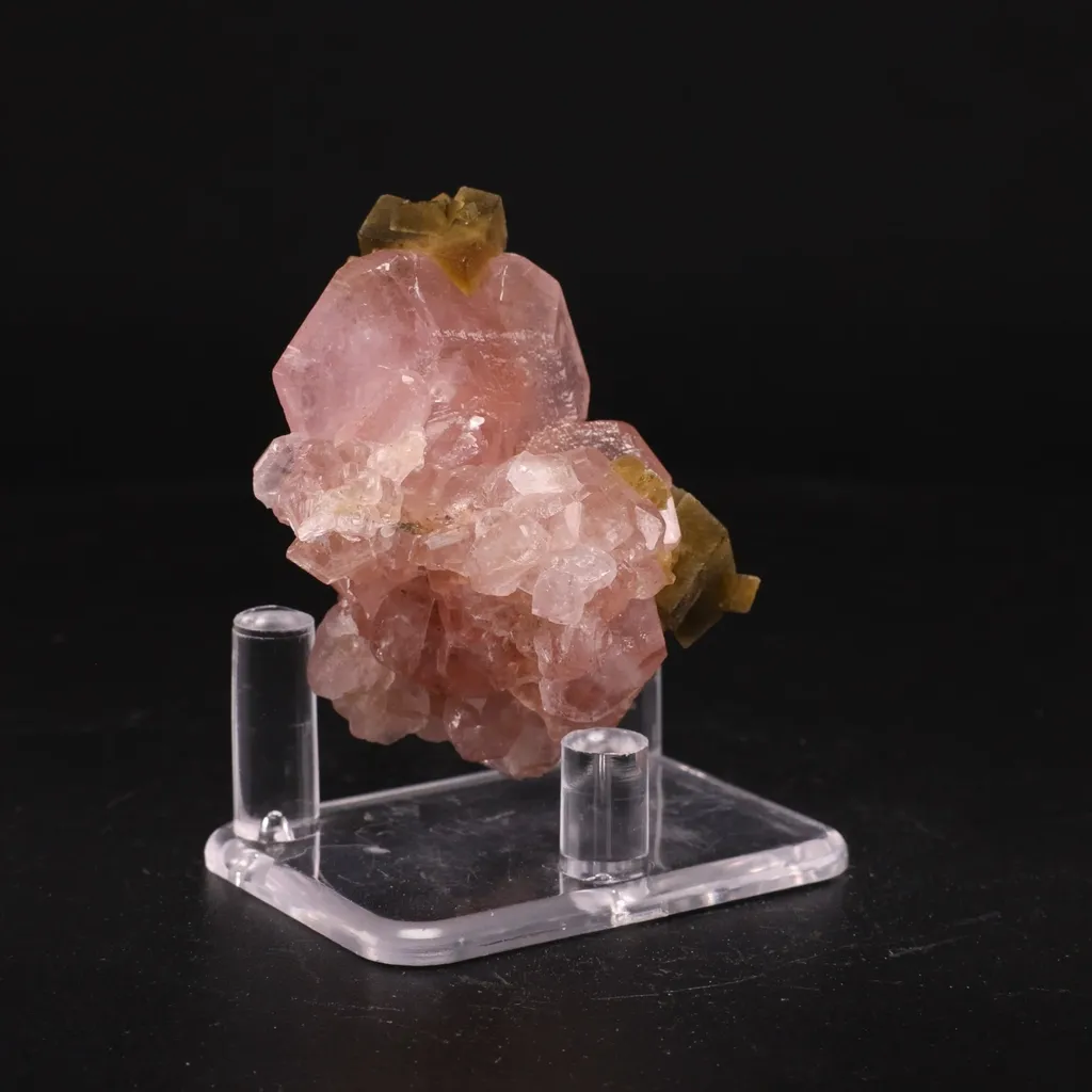 Fluorapatite, Siderite - image 2