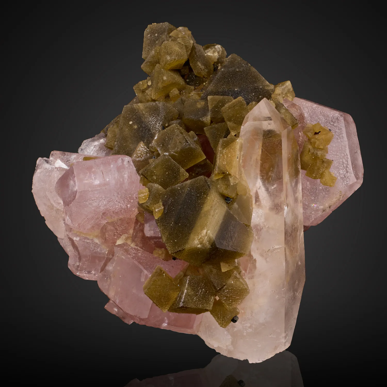 Fluorapatite, Siderite, Quartz - image 1