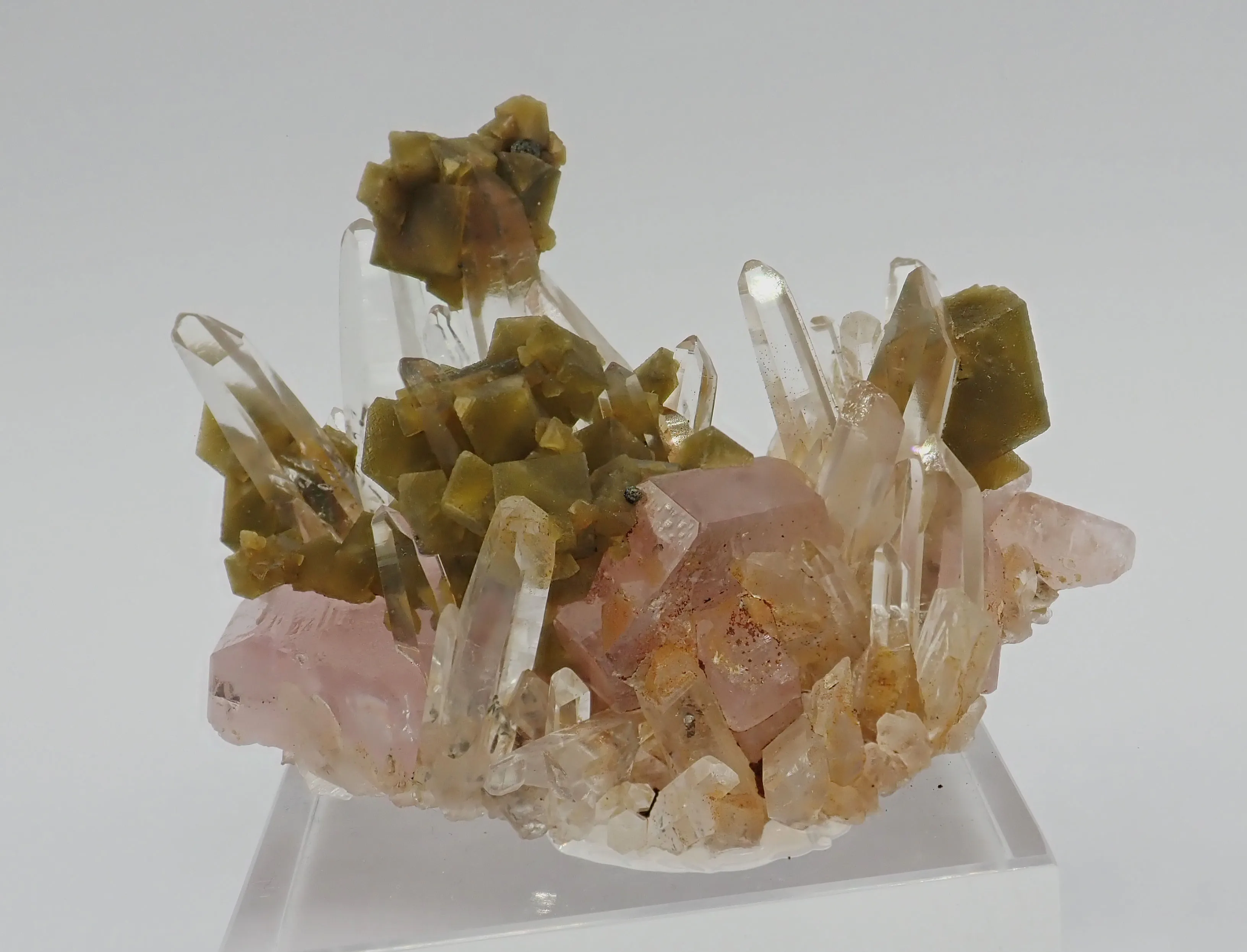 Fluorapatite, Siderite, Quartz - image 8