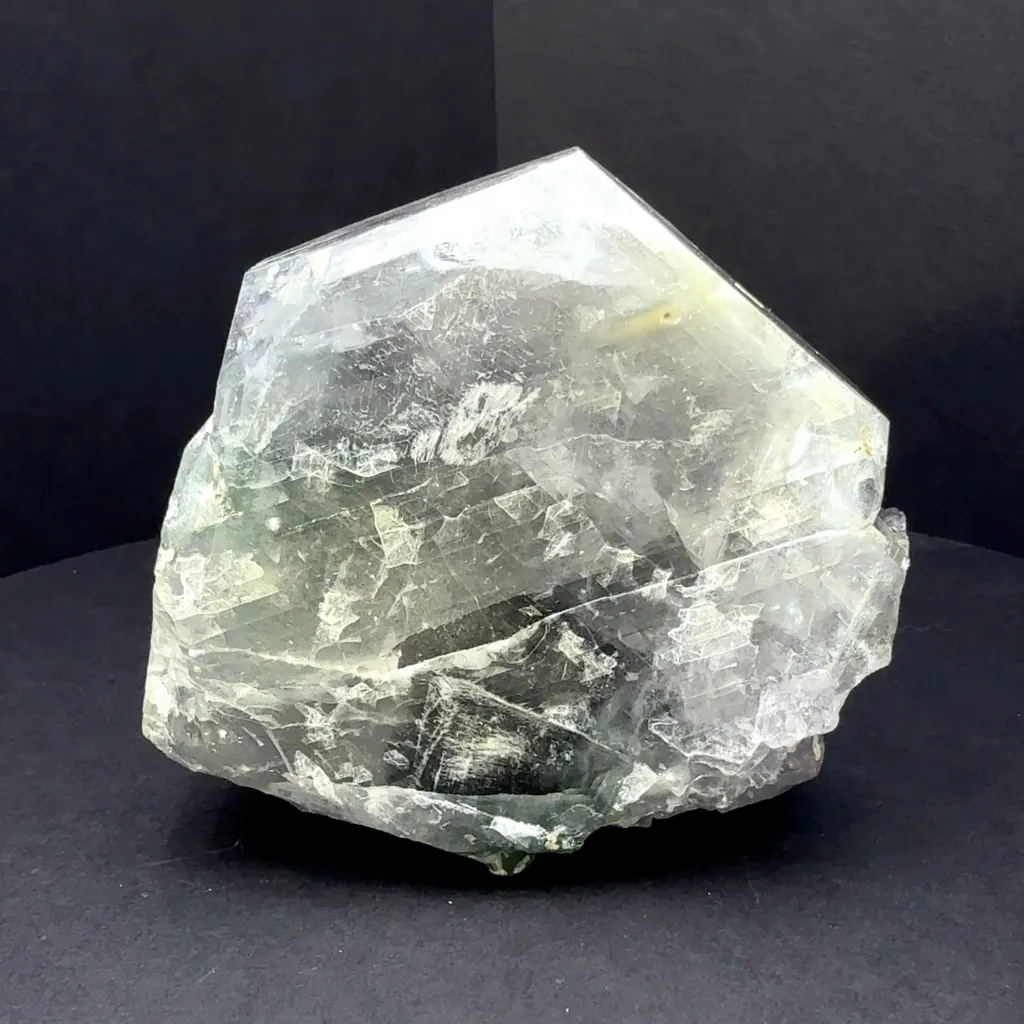 Fluorapatite w/ Actinolite v. Byssolite - Pakistan, KP Province, Mohmand District, Warsak Intrusions, Ganadao image