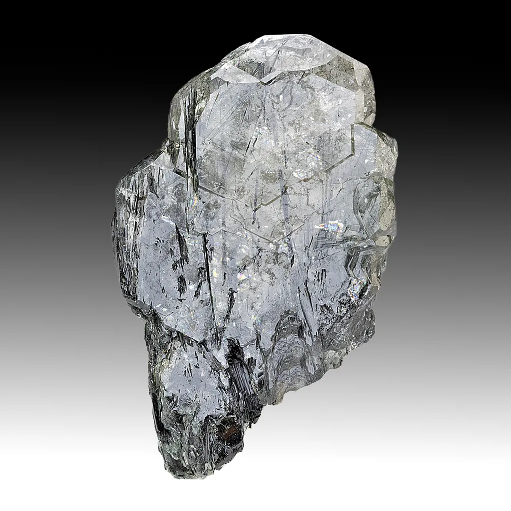Fluorapatite with Actinolite image