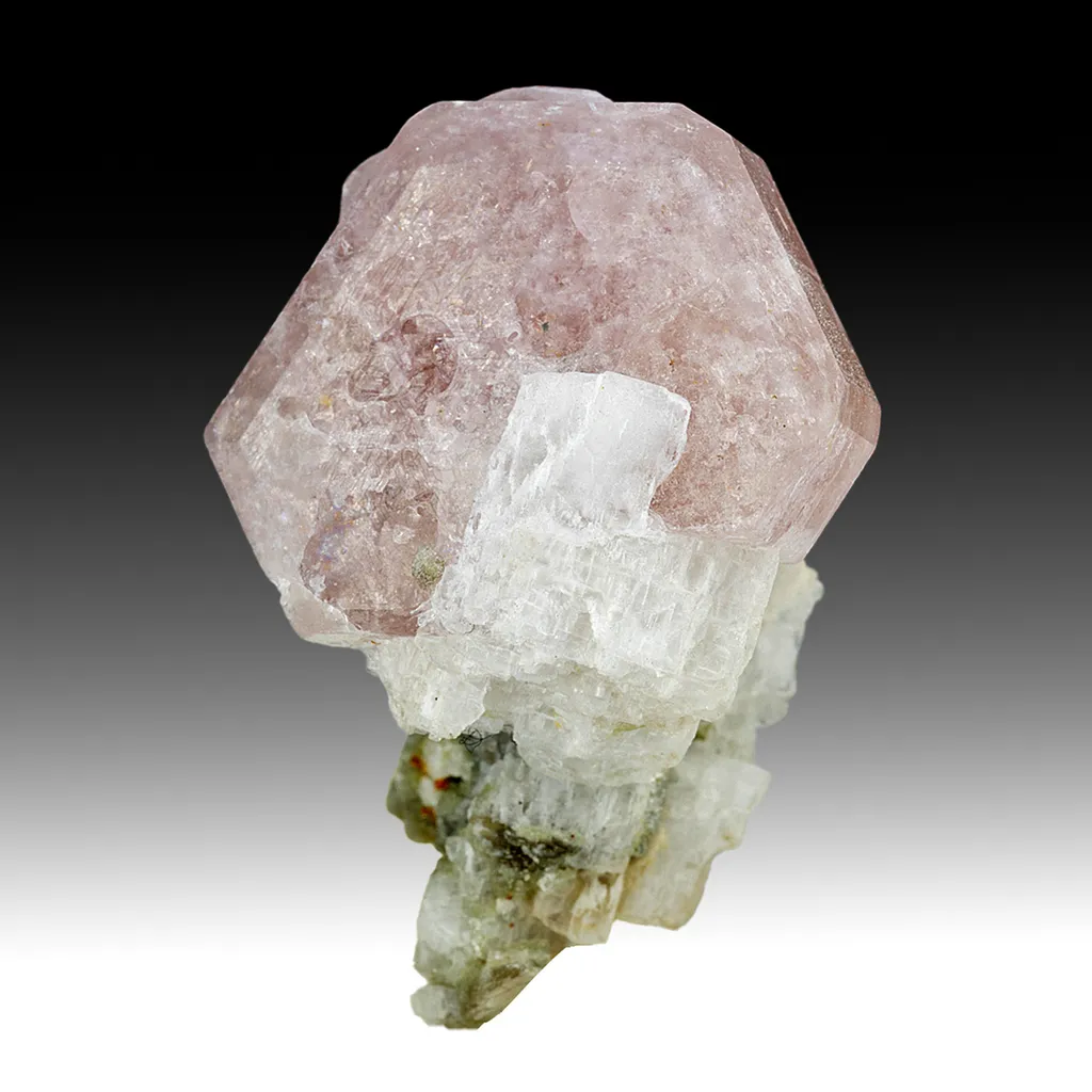 Fluorapatite with Albite image