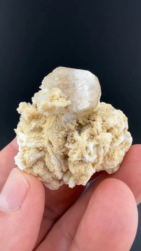 Fluorapatite with Albite - image 2
