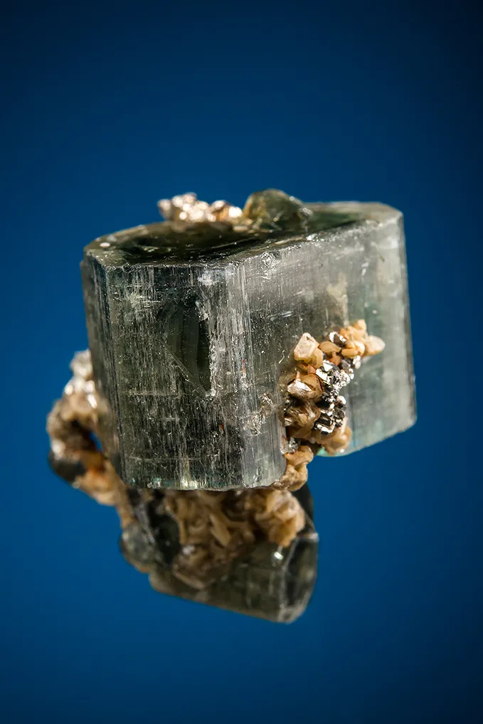 Fluorapatite with Arsenopyrite - image 2