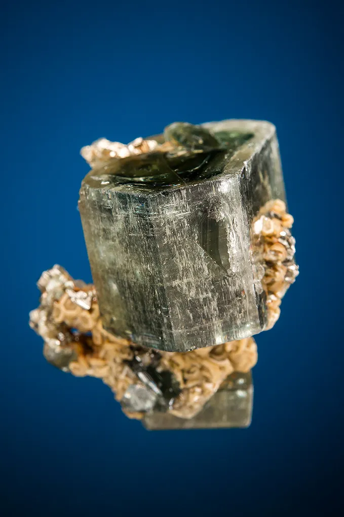 Fluorapatite with Arsenopyrite image