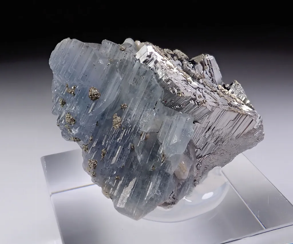 Fluorapatite with Arsenopyrite - image 2