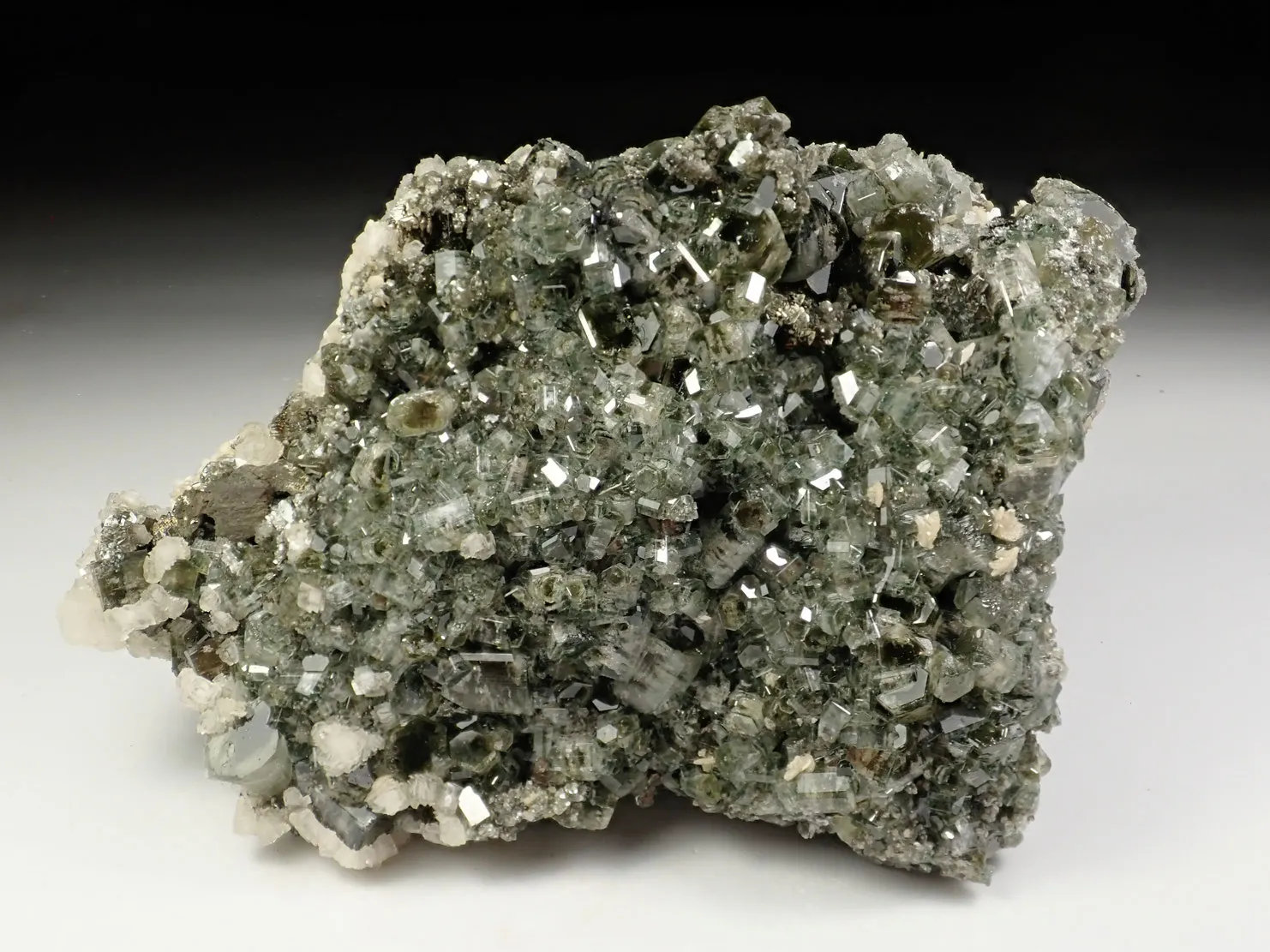 Fluorapatite with Calcite - image 4