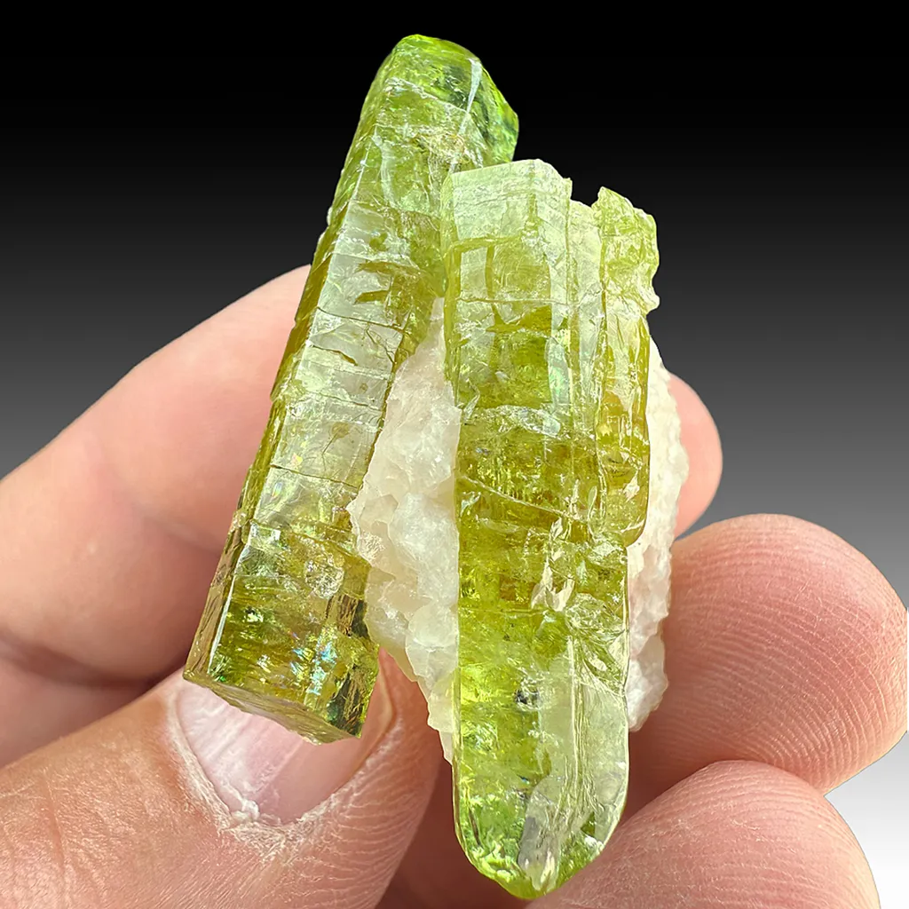 Fluorapatite with Calcite image