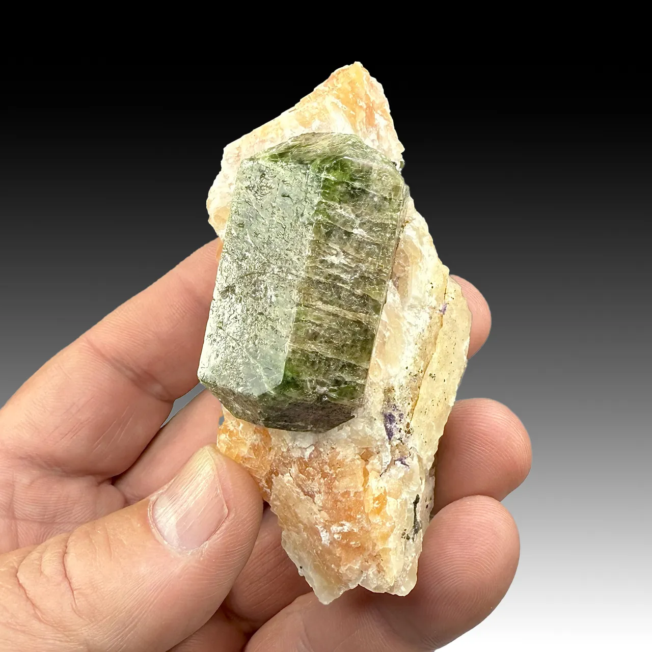 Fluorapatite with Calcite - image 1