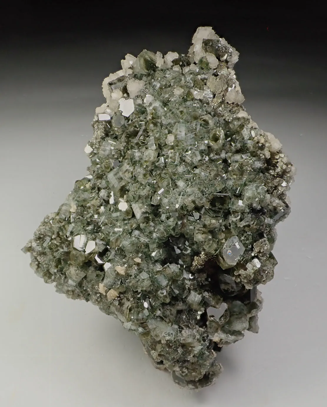 Fluorapatite with Calcite - image 2