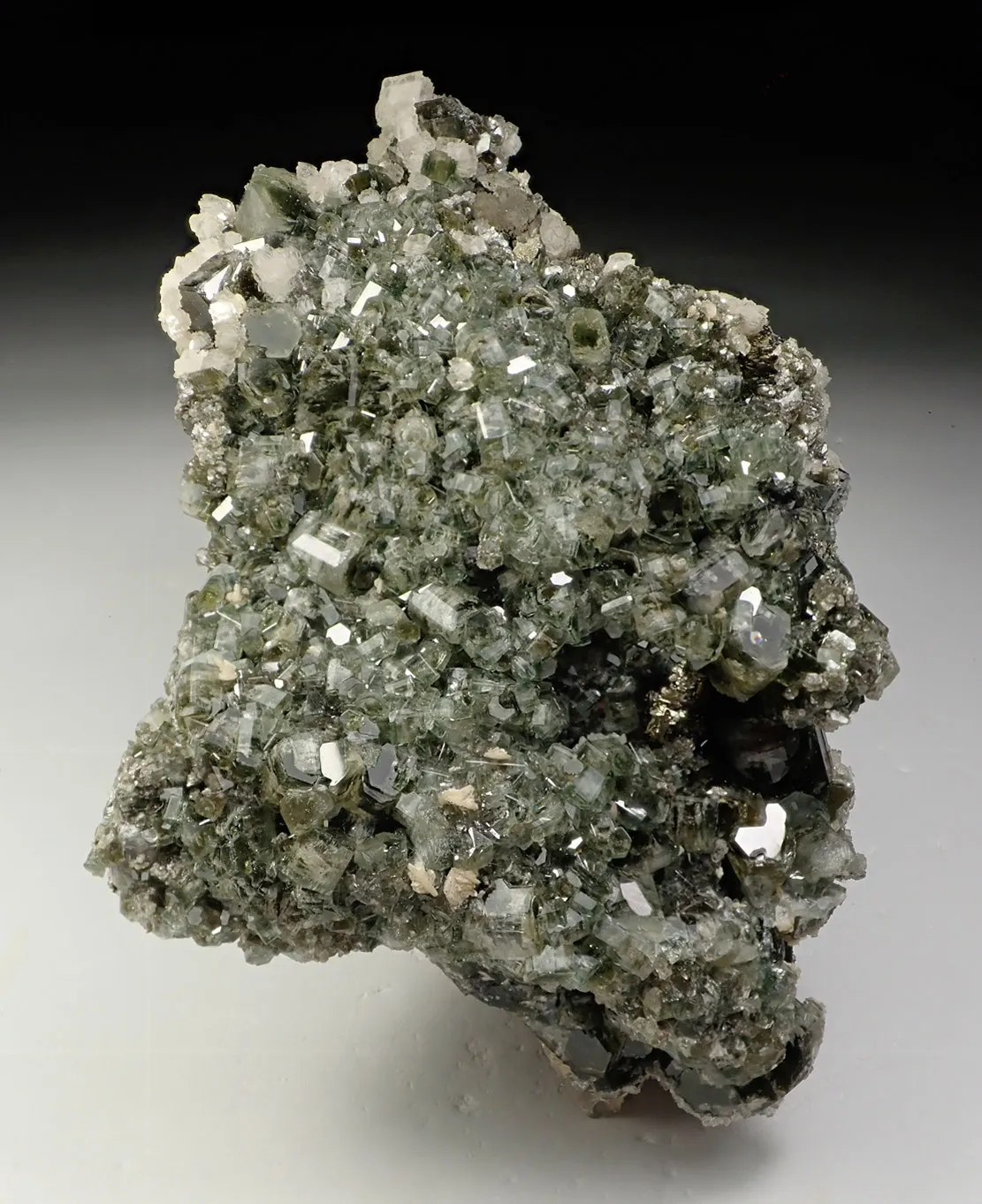 Fluorapatite with Calcite - image 1