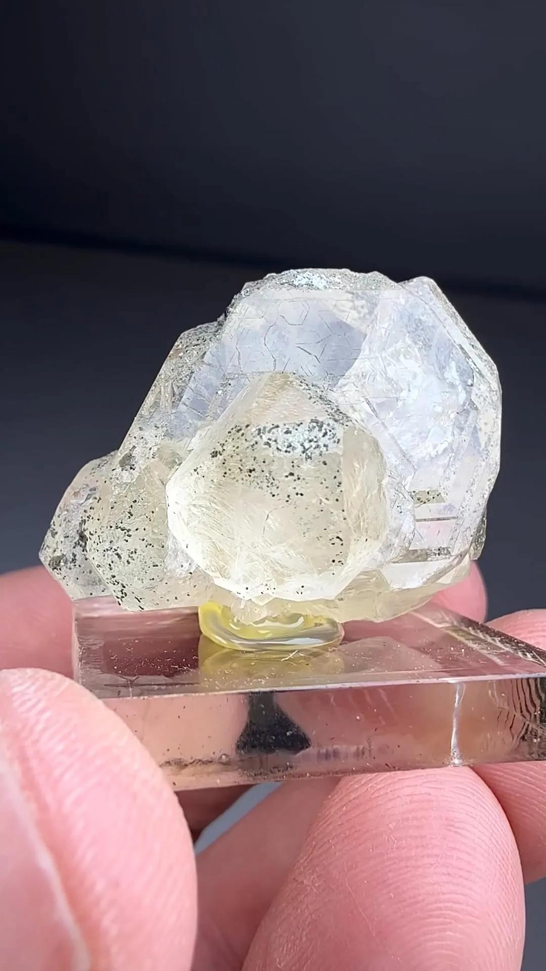 Fluorapatite with Clinochlore (695) - image 2