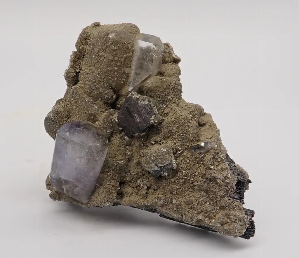 Fluorapatite with Ferberite and Cassiterite - image 4