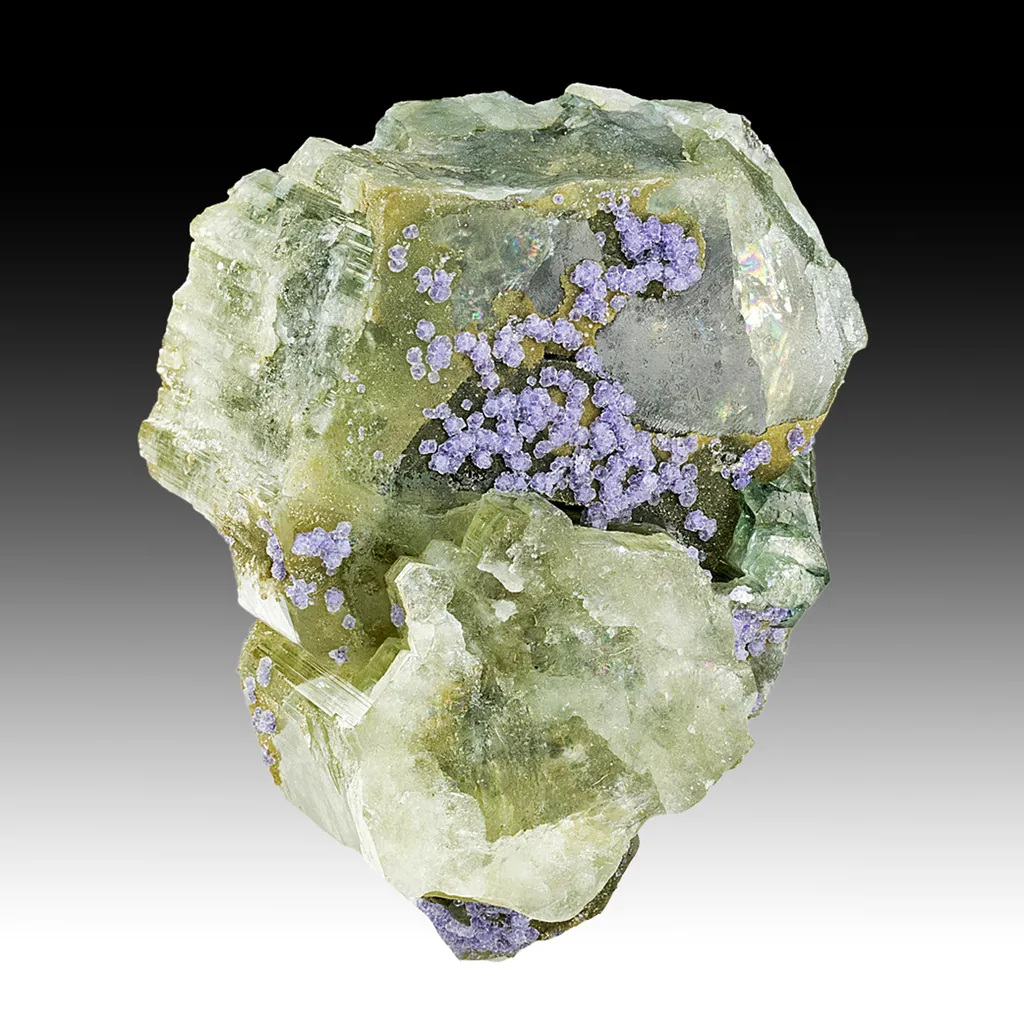 Fluorapatite with Fluorite image