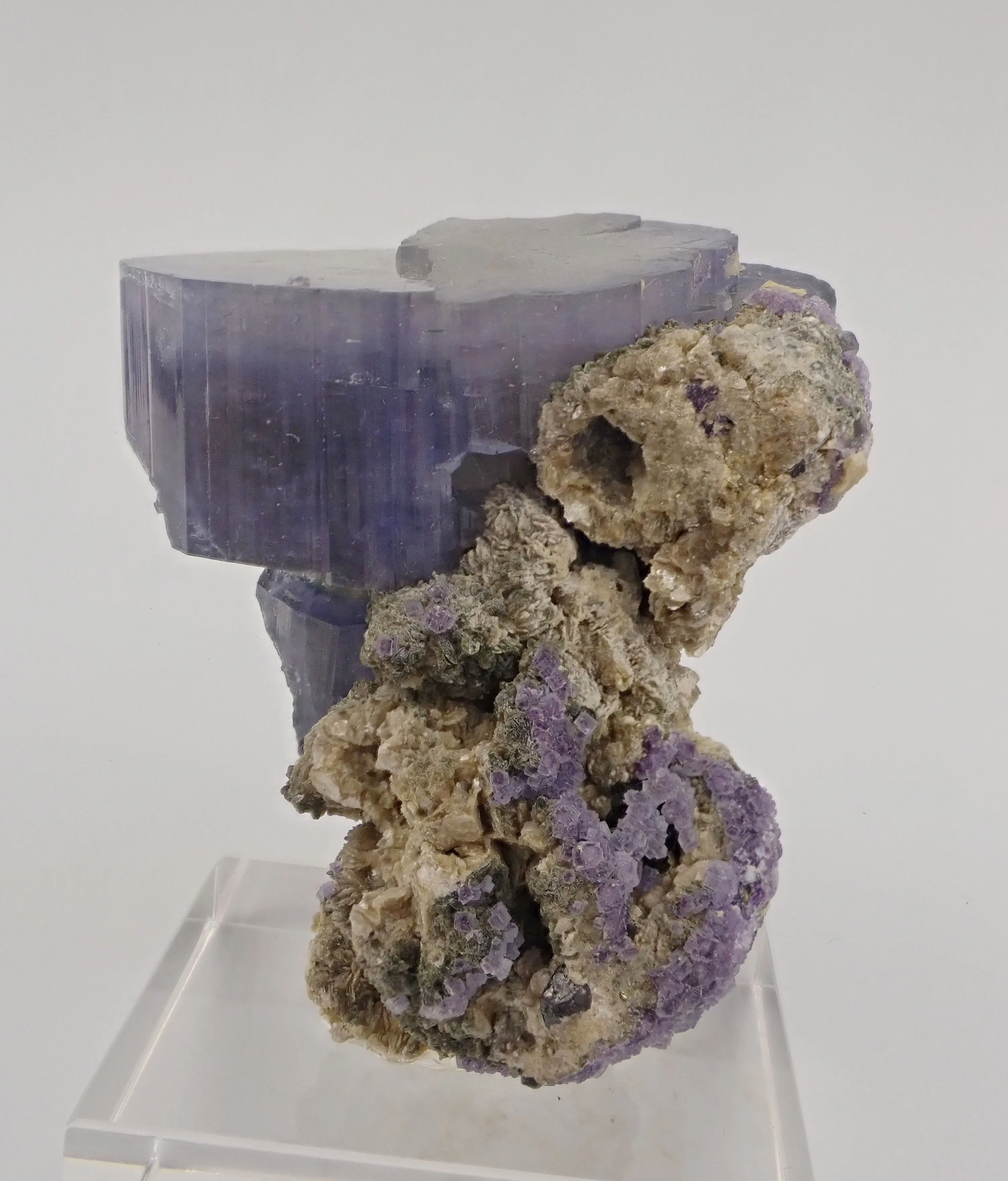 Fluorapatite with Fluorite - image 6