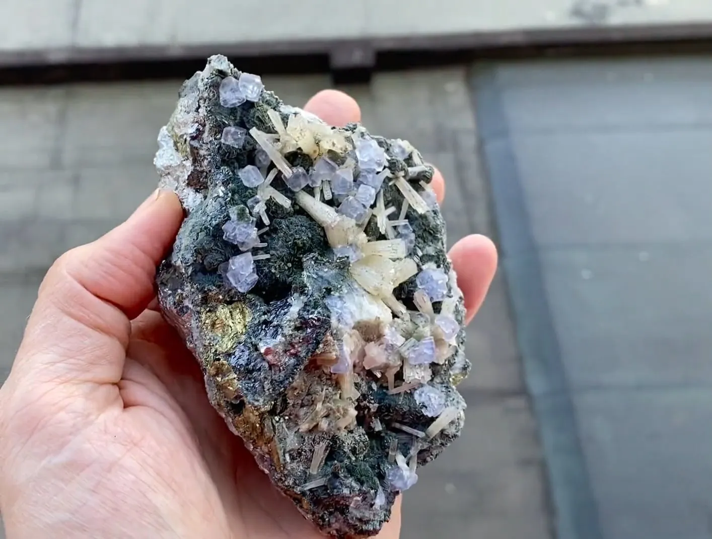 Fluorapatite with Fluorite - image 6