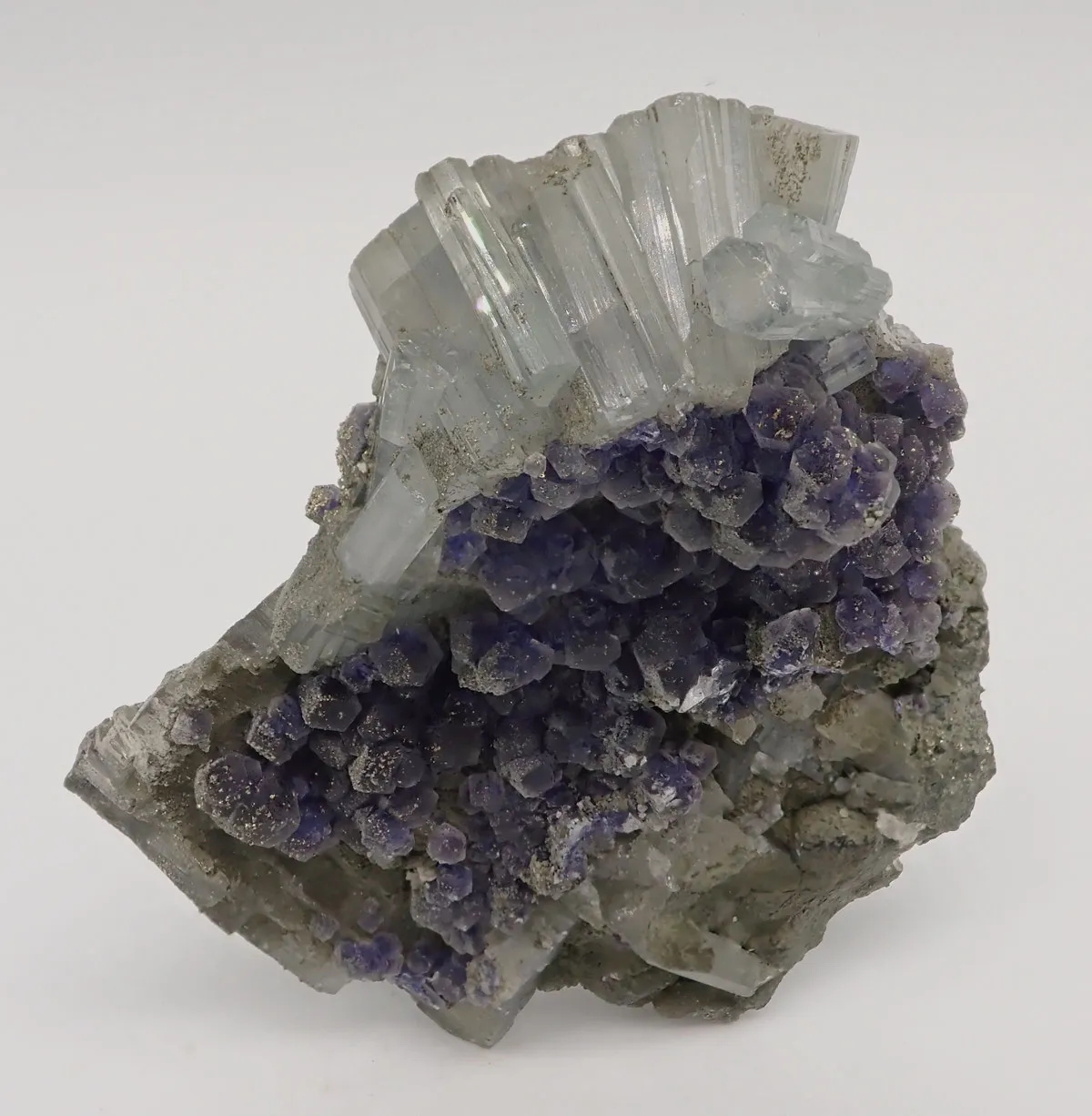 Fluorapatite with Fluorite - image 3