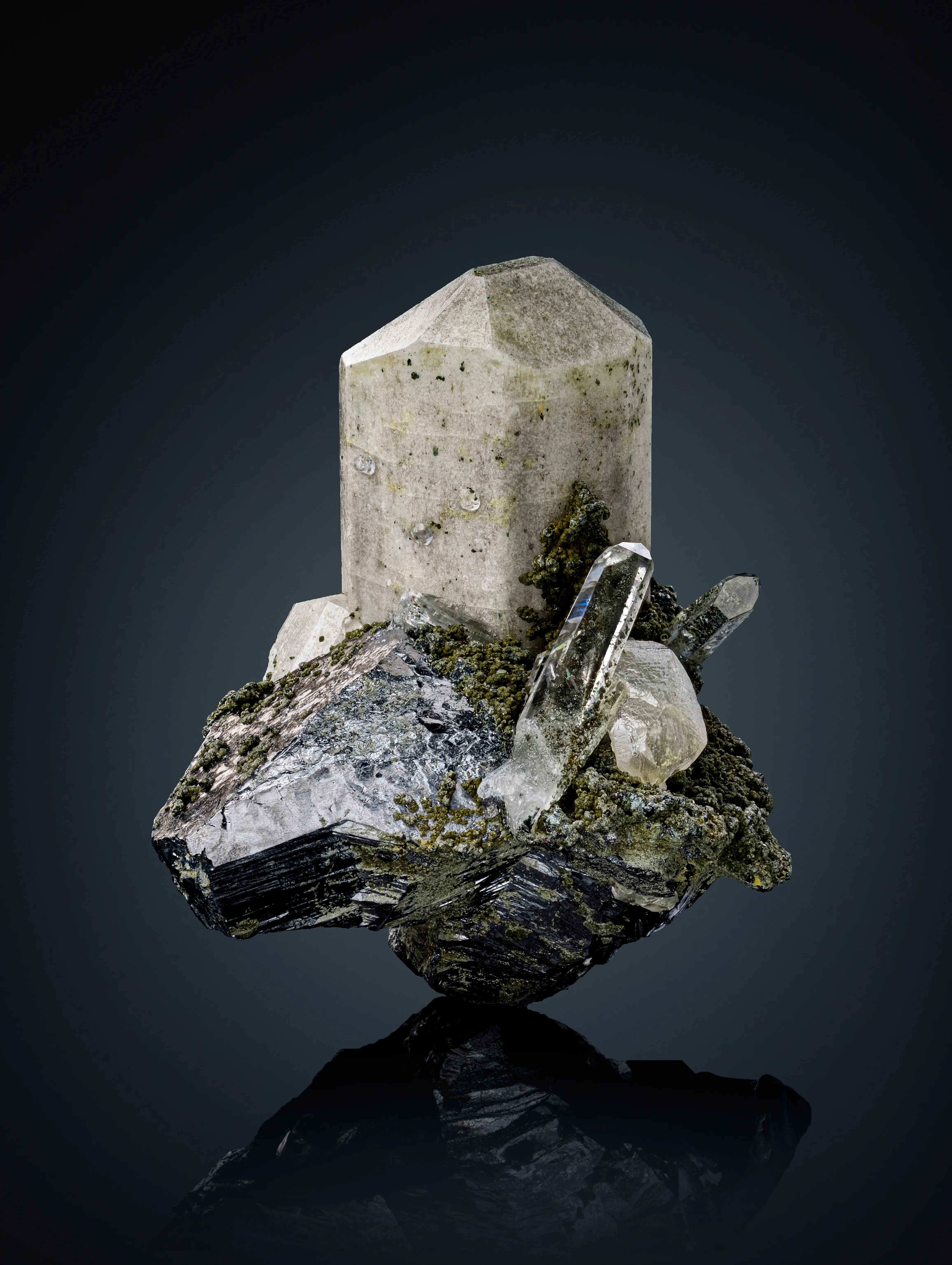 Fluorapatite with Magnetite, Calcite, Quartz, Epidote - image 1
