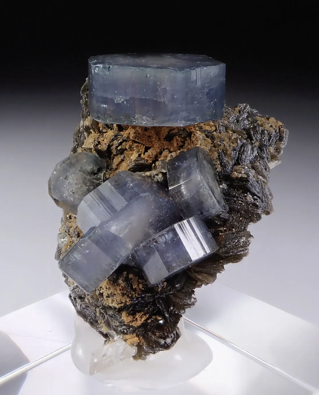 Fluorapatite with Muscovite - image 2