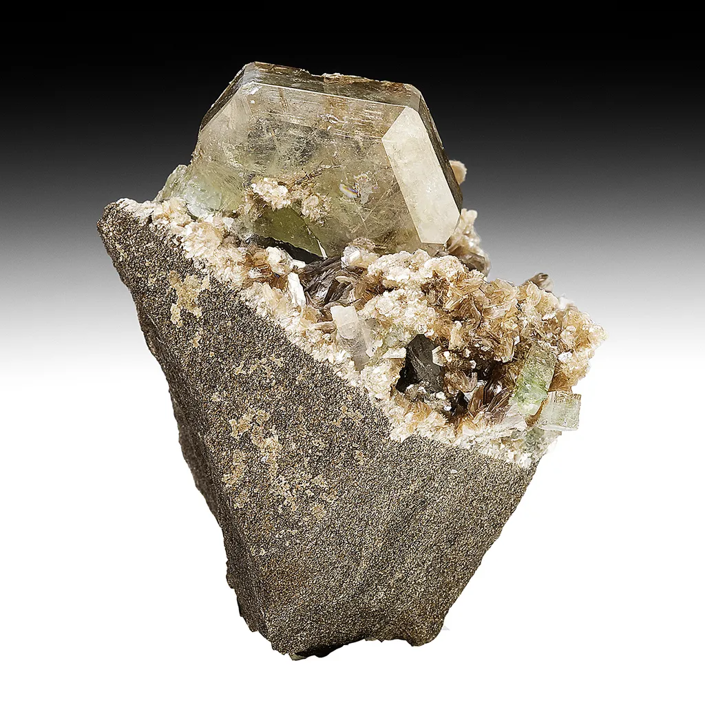 Fluorapatite with Muscovite image