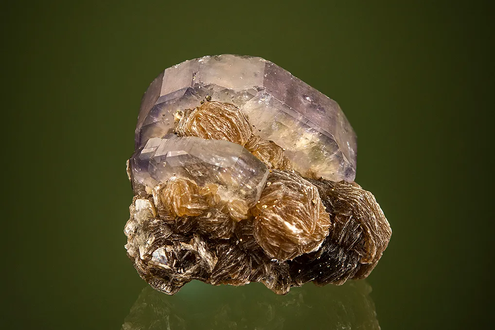 Fluorapatite with Muscovite image